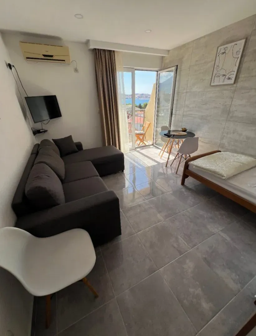 Rent, studio apartment, 25m², Šušanj, Bar