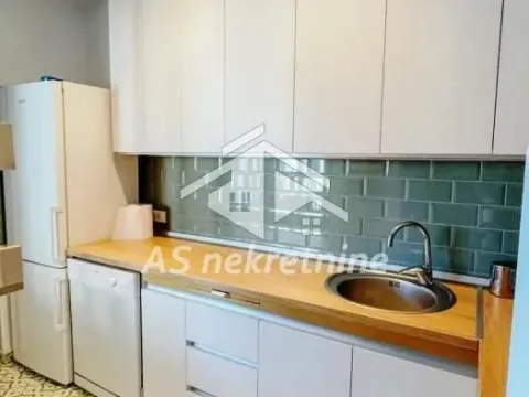 Izdavanje, četvorosoban stan, 93m², Cvetni Trg, Vračar Sve Podlokacije - image 7