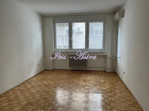 Izdavanje, jednosoban stan, 38m², Kalenić Pijaca, Vračar Sve Podlokacije - image 3