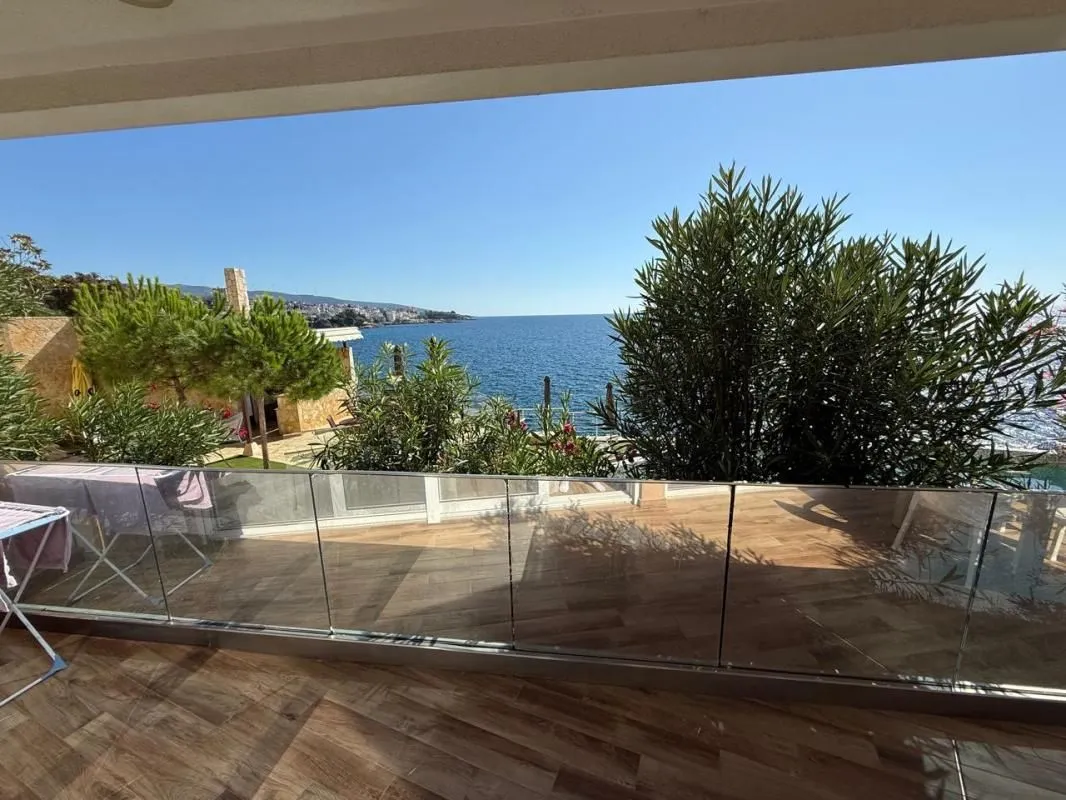 Prodaja, dvosoban stan, 110m², Dobra Voda, Budva