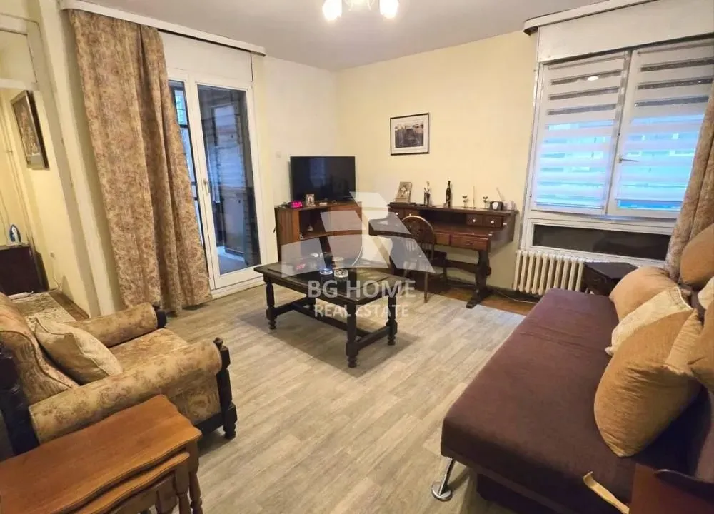 Rent, two bedroom apartment, 55m², Kalenić Pijaca, Vračar Sve Podlokacije