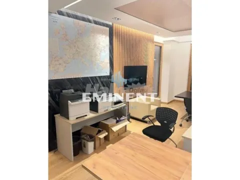 Izdavanje, trosoban stan, 78m², Novi Beograd Blok 65, Novi Beograd Sve Podlokacije - image 4