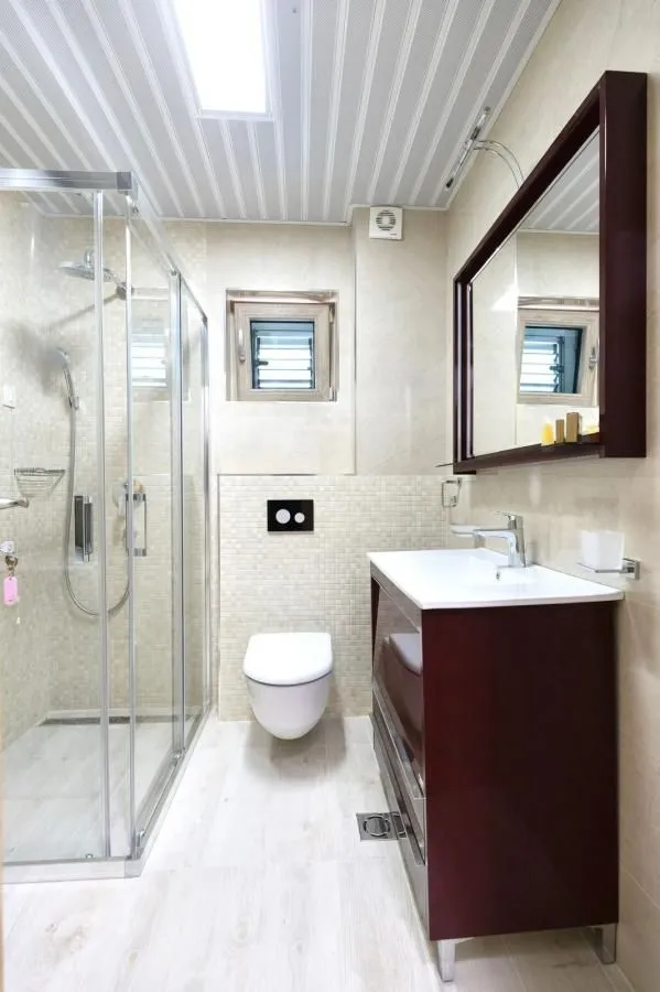 Prodaja, dvosoban stan, 61m², Pržno, Budva