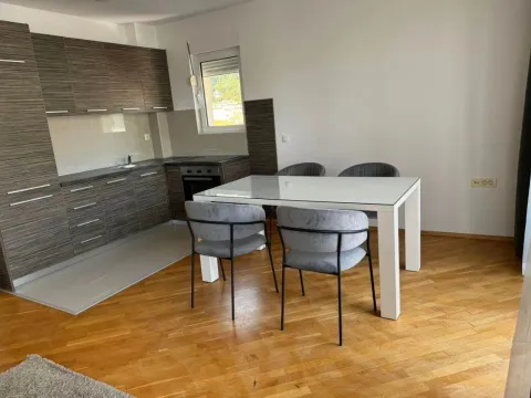 Izdavanje, jednosoban stan, 60m², Rozino, Budva - image 5