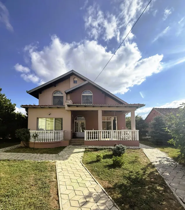 Prodaja, kuća, 264m², Bačka Palanka, Novi Sad