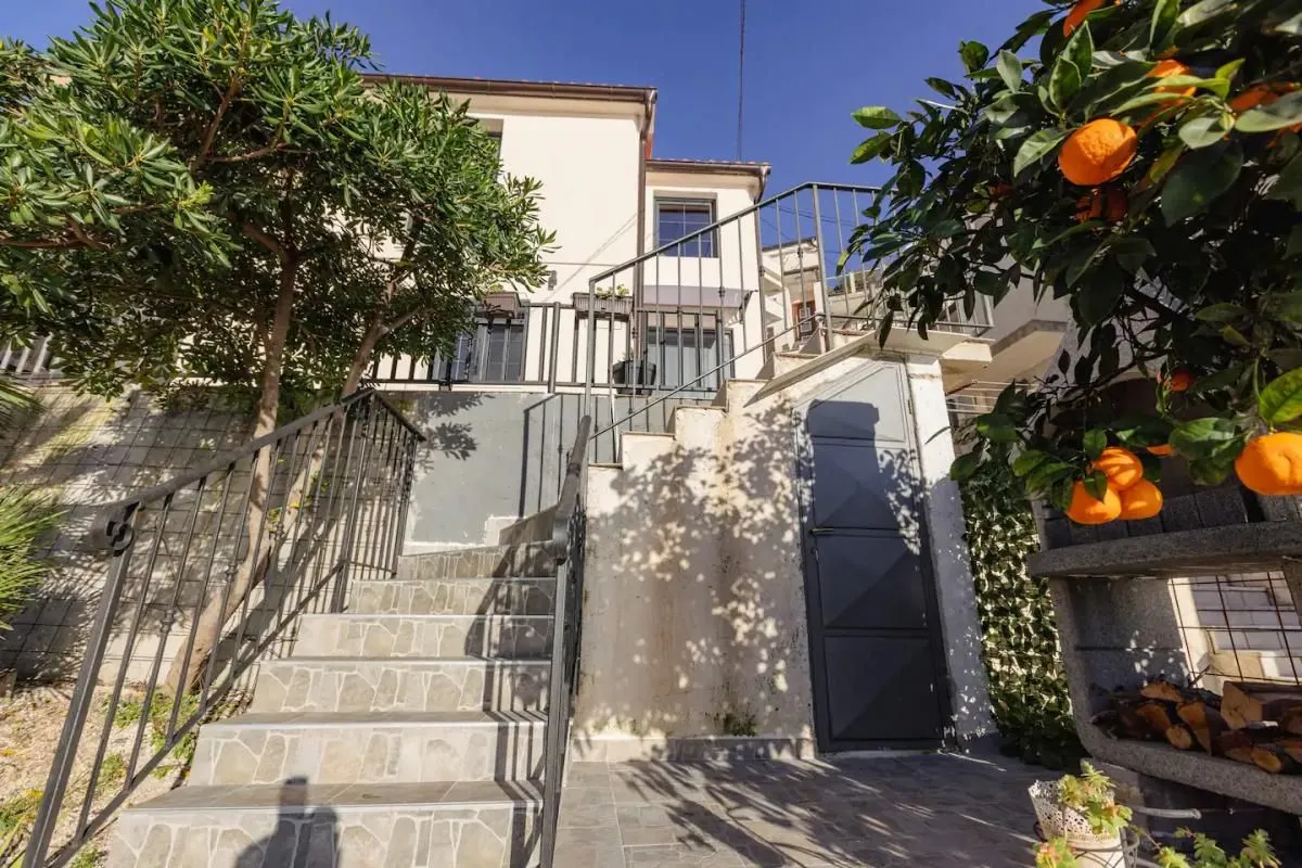 Prodaja, kuća, 70m², Lepetani, Tivat