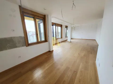 Sale, four bedroom apartment, 121m², Podbara, Novi Sad Sve Podlokacije - image 4