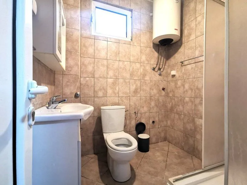 Rent, office space, 200m², Tološka šuma, Podgorica