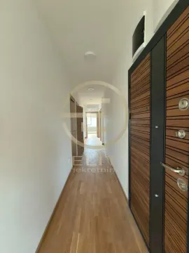 Prodaja, stan, 78m², Mišeluk, Petrovaradin - image 3