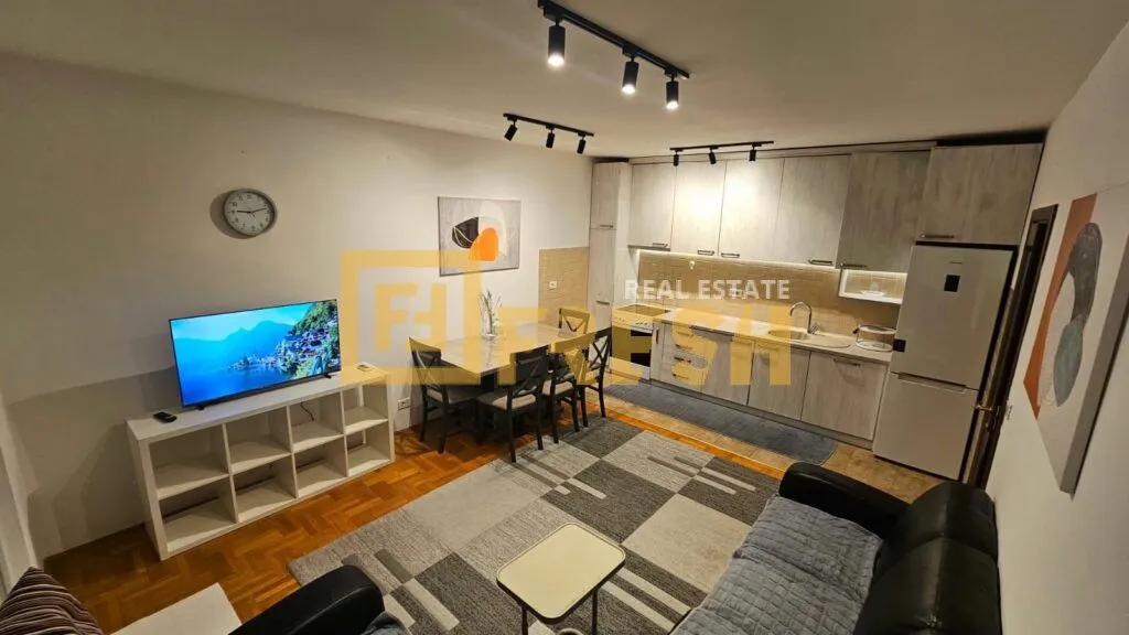 Izdavanje, dvosoban stan, 67m², Stari Aerodrom, Podgorica