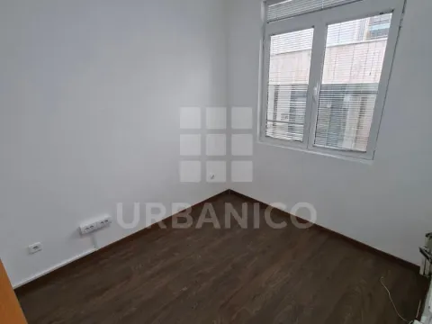Sale, office space, 143m², Centar, Podgorica - image 9