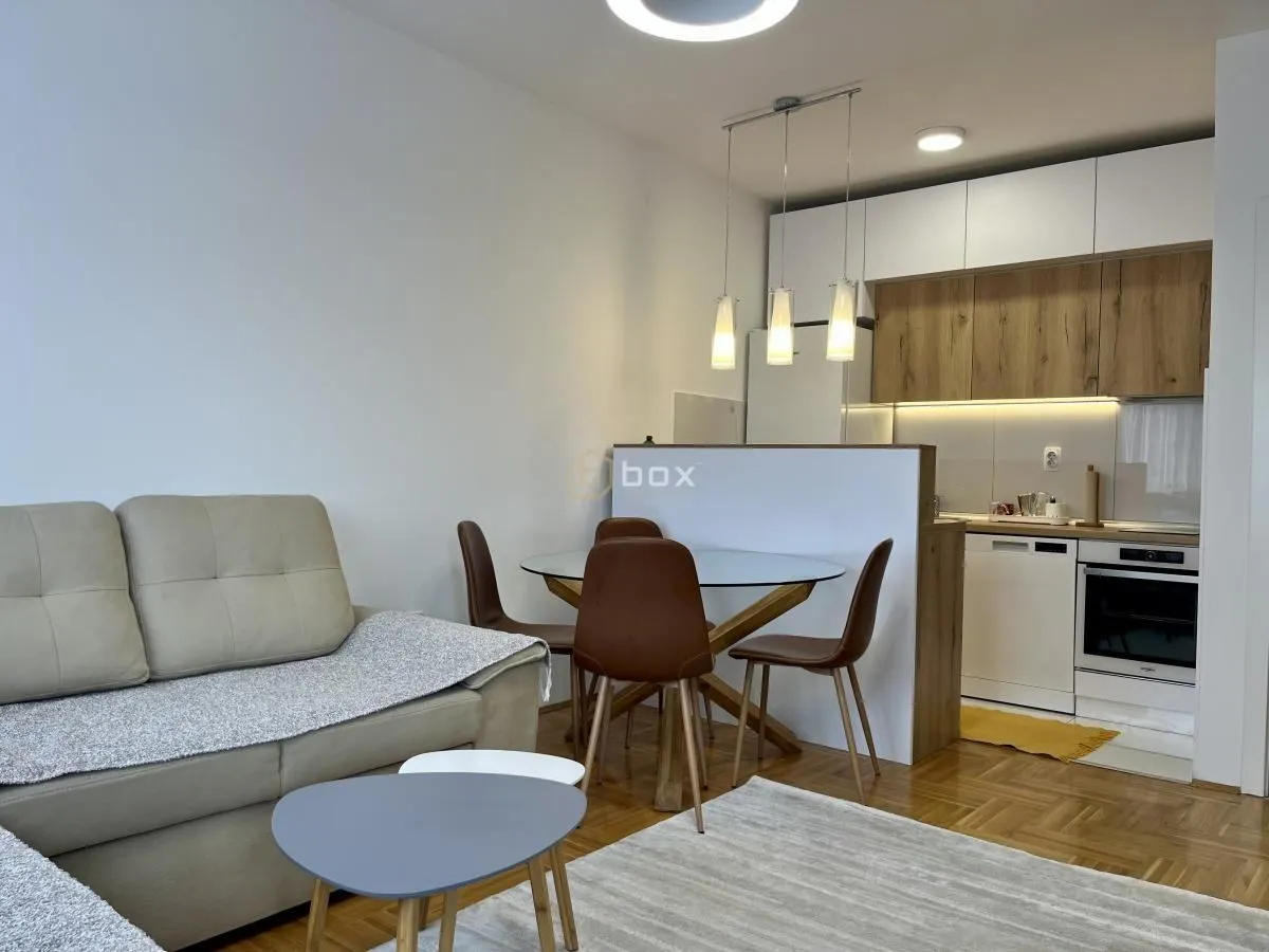 Izdavanje, dvosoban stan, 54m², Donja Vrežina, Niš