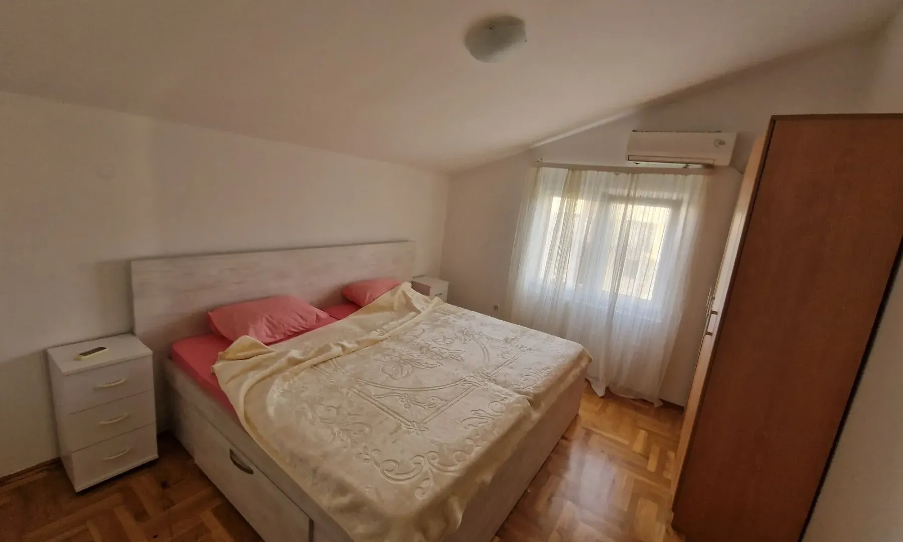 Rent, two bedroom apartment, 115m², Tološi, Podgorica