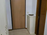 Izdavanje, dvosoban stan, 70m², Stari Aerodrom, Podgorica - image 16