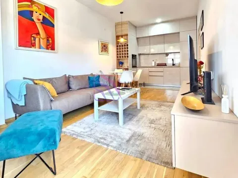 Rent, one bedroom apartment, 45m², Blok 9, Podgorica - image 5
