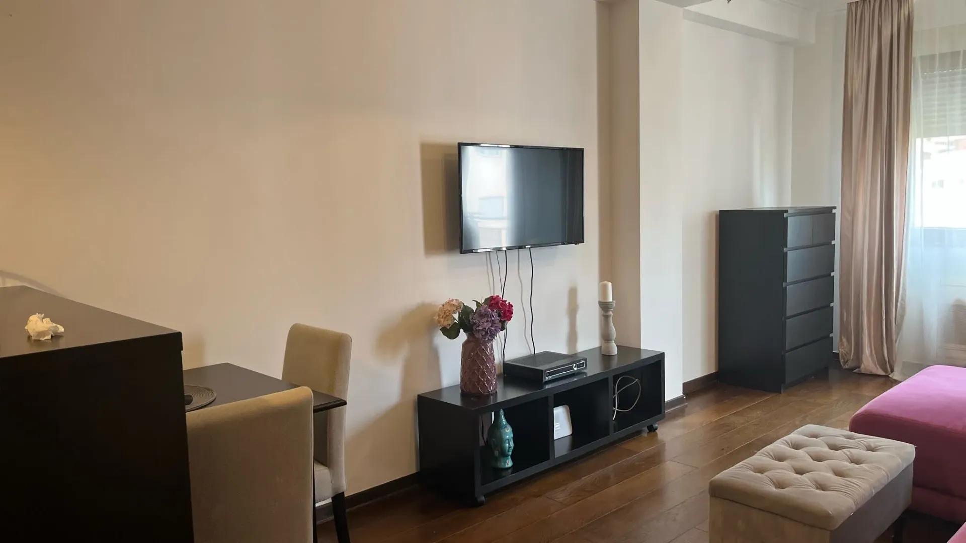 Izdavanje, jednosoban stan, 44m², Gorica C, Podgorica