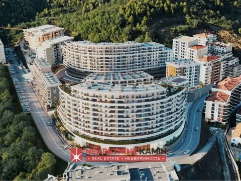 Sale, one bedroom apartment, 28m², Bečići, Budva - image 1