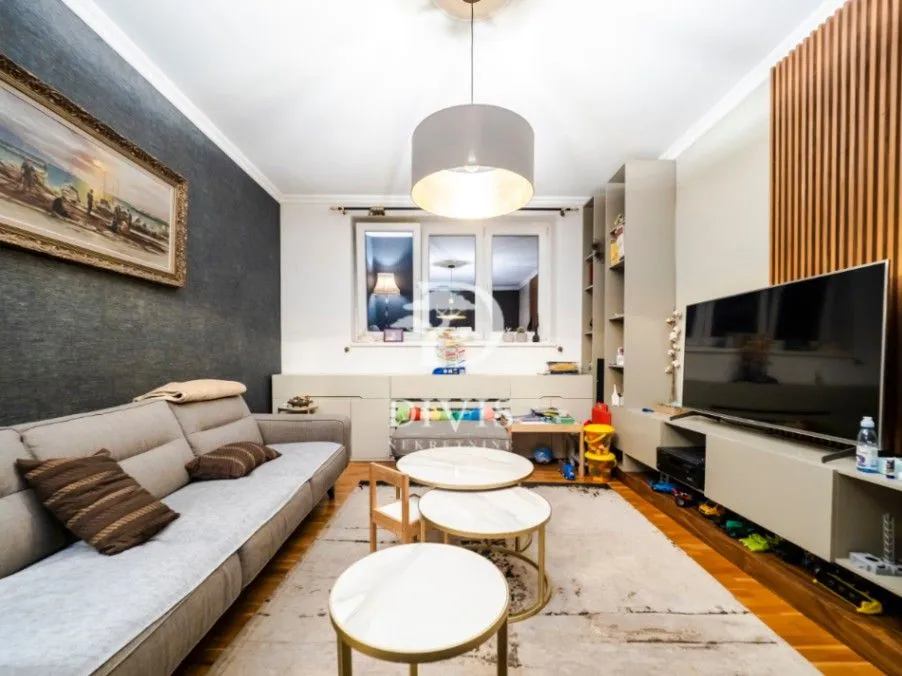 Sale, four bedroom apartment, 89m², Neimar, Vračar Sve Podlokacije