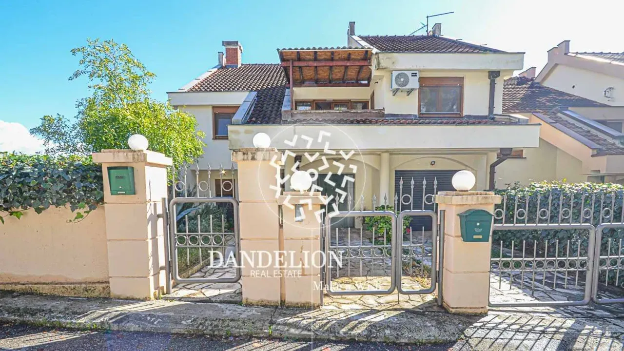 Izdavanje, stan, 300m², Gorica C, Podgorica