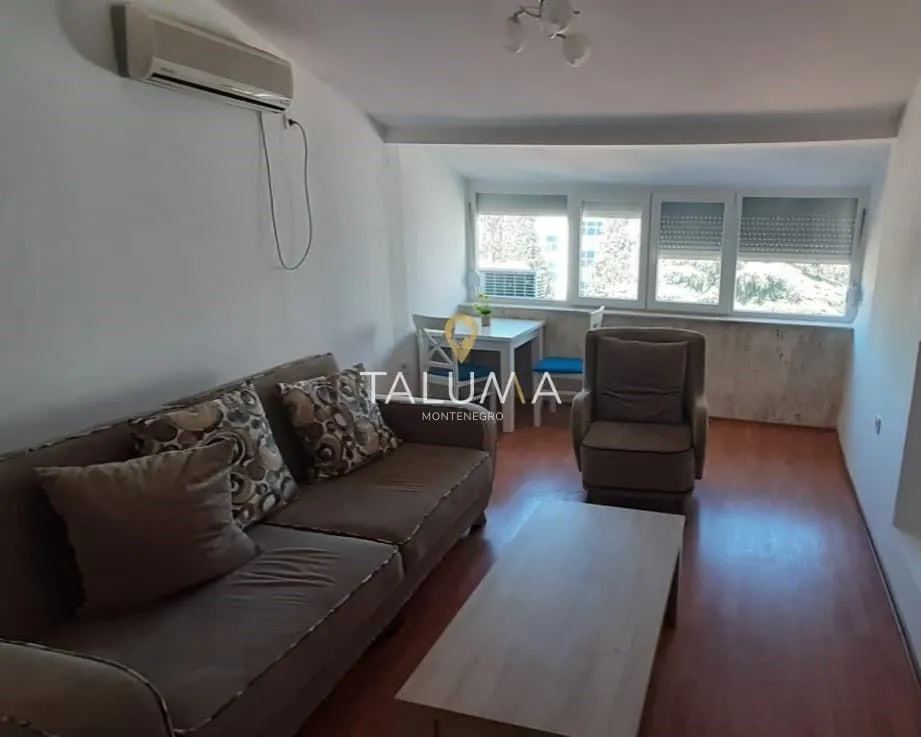 Prodaja, trosoban stan, 75m², Centar, Podgorica