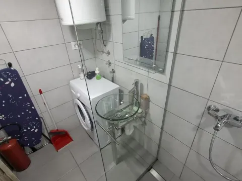 Prodaja, dvosoban stan, 50m², Rotkvarija, Novi Sad Sve Podlokacije - image 9