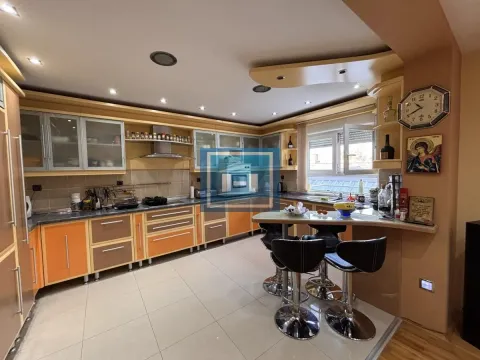Prodaja, četvorosoban stan, 111m², Centar, Jagodina - image 2