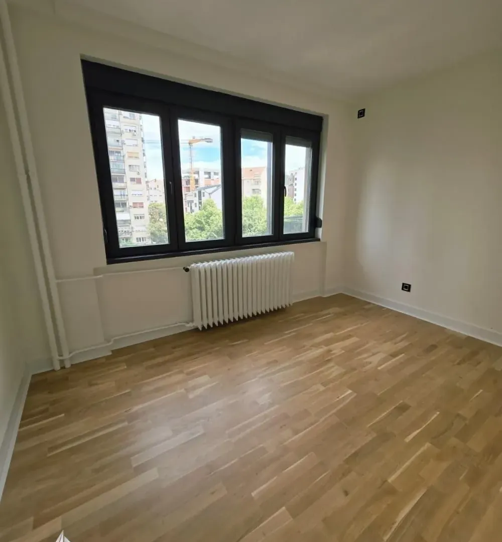Prodaja, trosoban stan, 75m², Vračar Hram, Vračar Sve Podlokacije