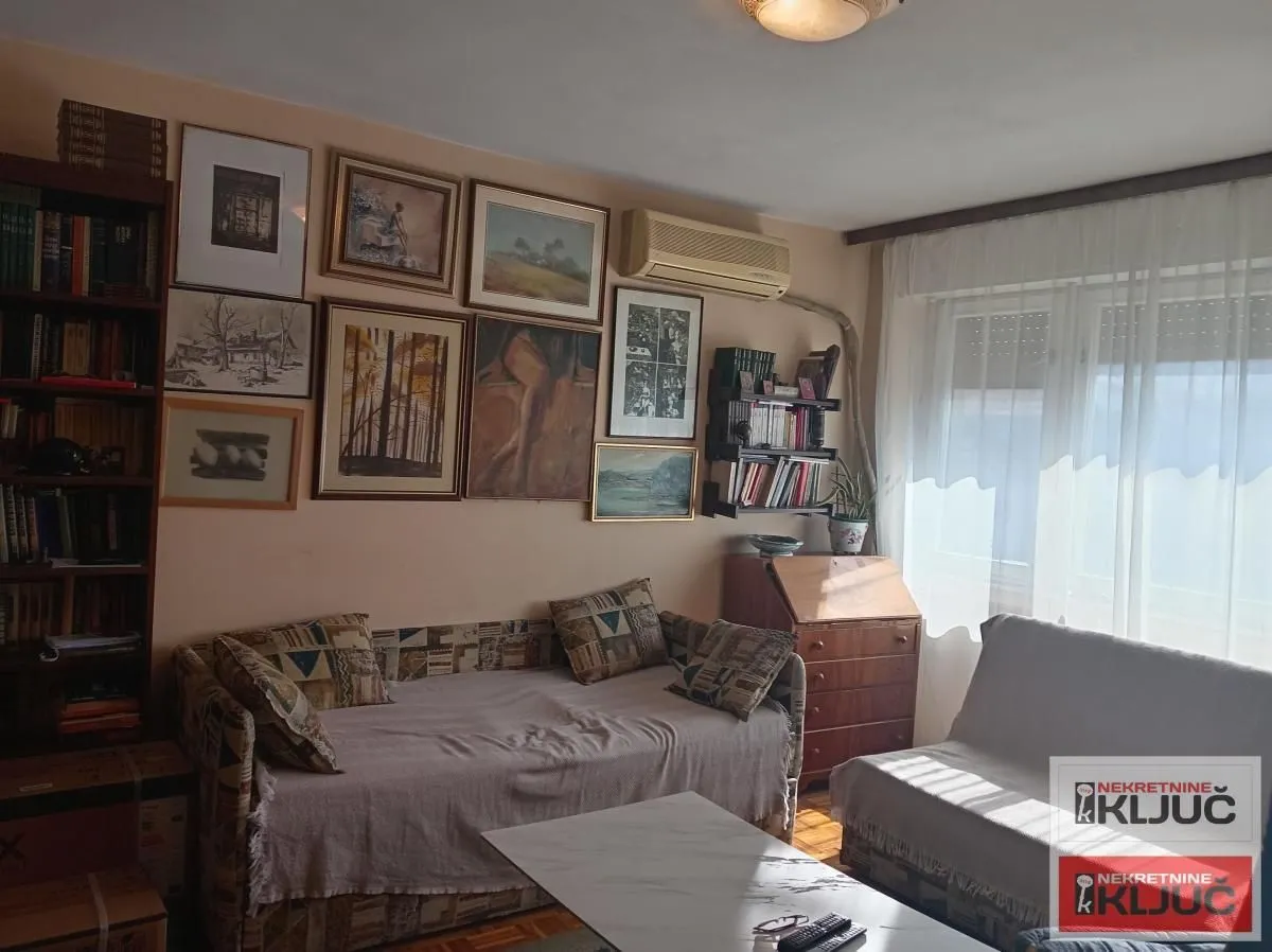 Prodaja, trosoban stan, 74m², Bulevar Oslobodjenja, Novi Sad Sve Podlokacije