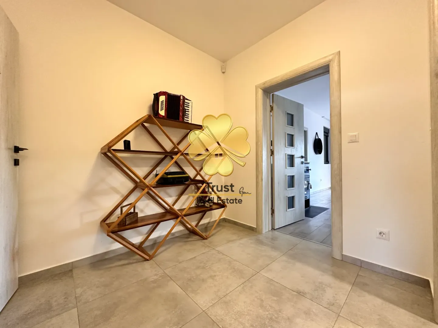 Rent, house, 180m², Podgorica, Crna Gora