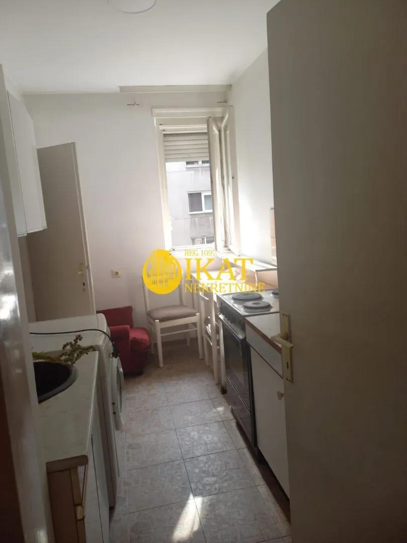Prodaja, dvosoban stan, 49m², Karaburma, Palilula Sve Podlokacije
