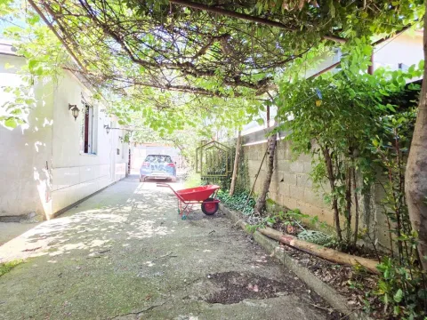 Sale, house, 100m², Zagorič, Podgorica - image 13