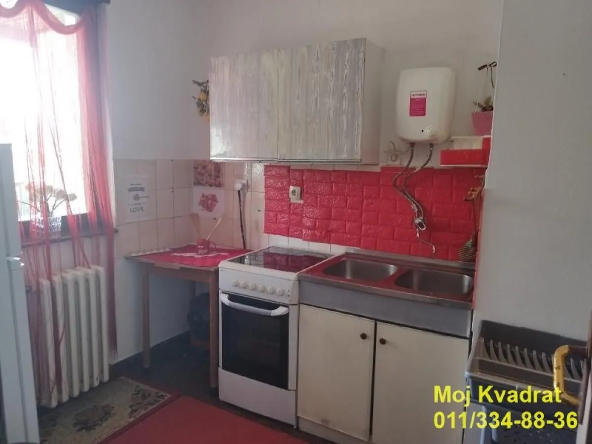 Izdavanje, dvosoban stan, 55m², Farmaceutski Fakultet, Voždovac Sve Podlokacije