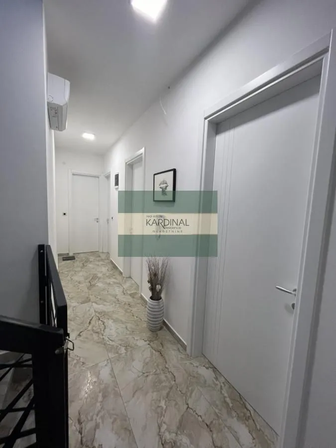 Prodaja, stan, 150m², Sremska Kamenica, Petrovaradin