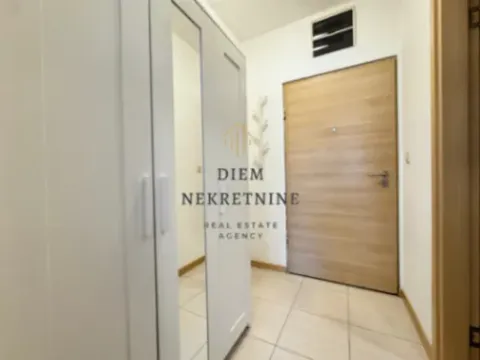 Izdavanje, garsonjera, 26m², Blok 6, Podgorica - image 7