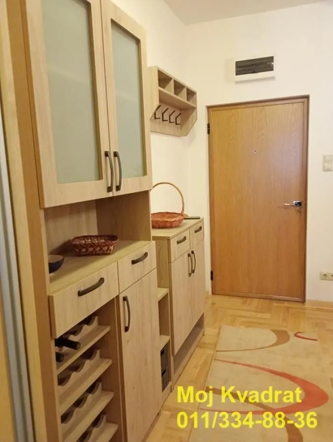 Rent, two bedroom apartment, 55m², Vračar Sve Podlokacije, Beograd