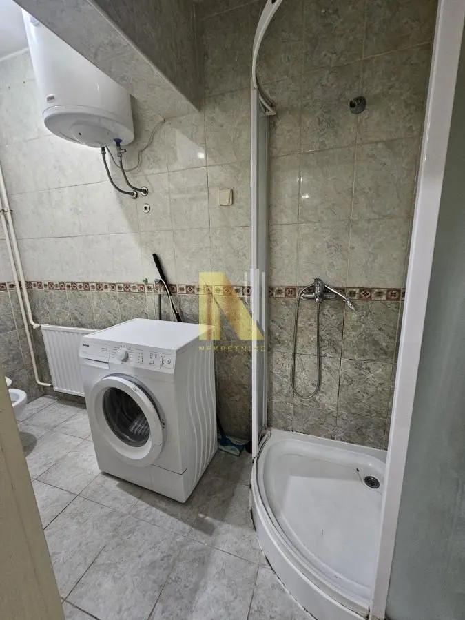 Izdavanje, garsonjera, 18m², Centar, Novi Sad