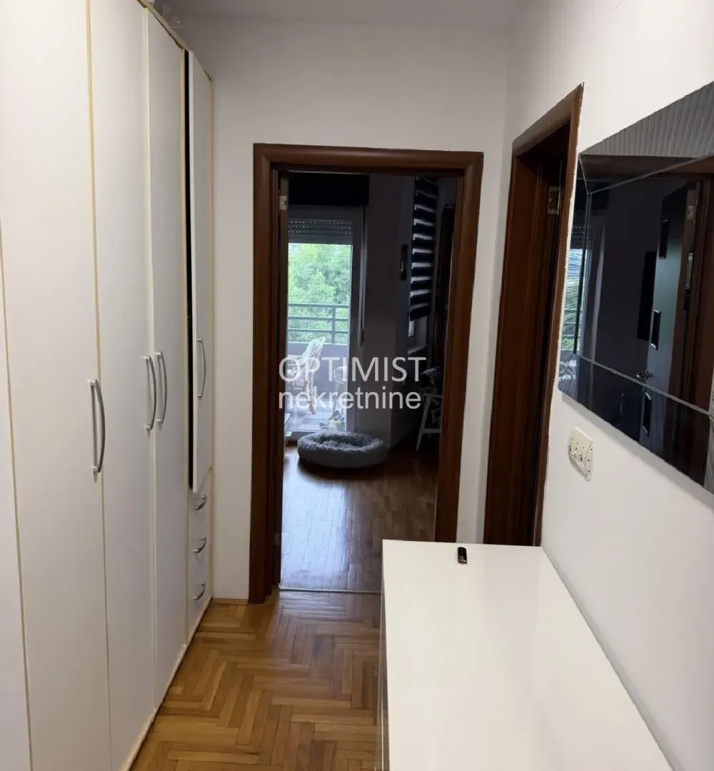 Sale, three bedroom apartment, 85m², Zvezdara Sve Podlokacije, Beograd
