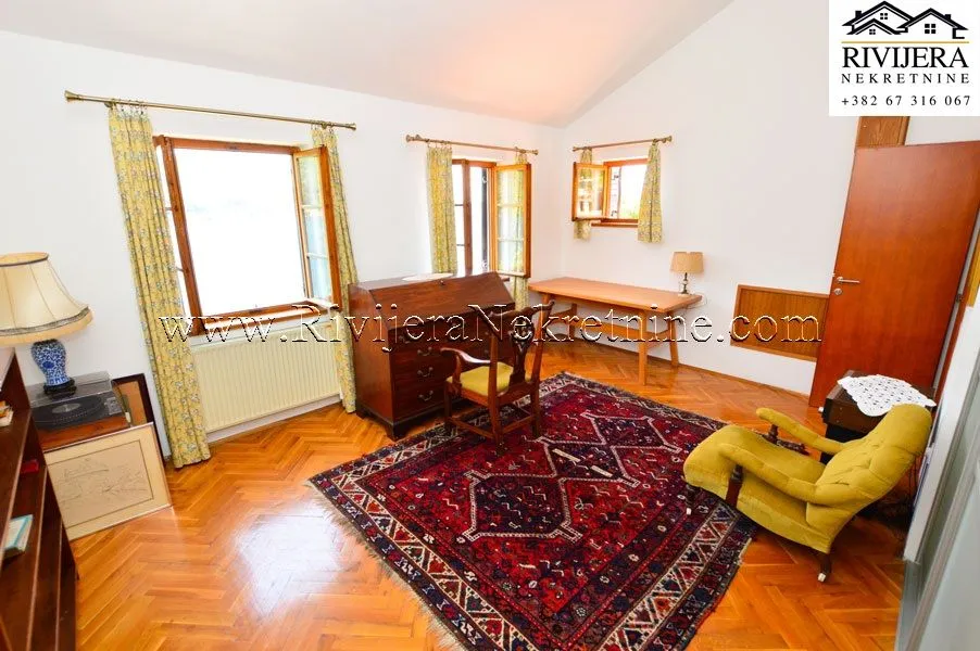 Prodaja, kuća, 160m², Kamenari, Herceg Novi