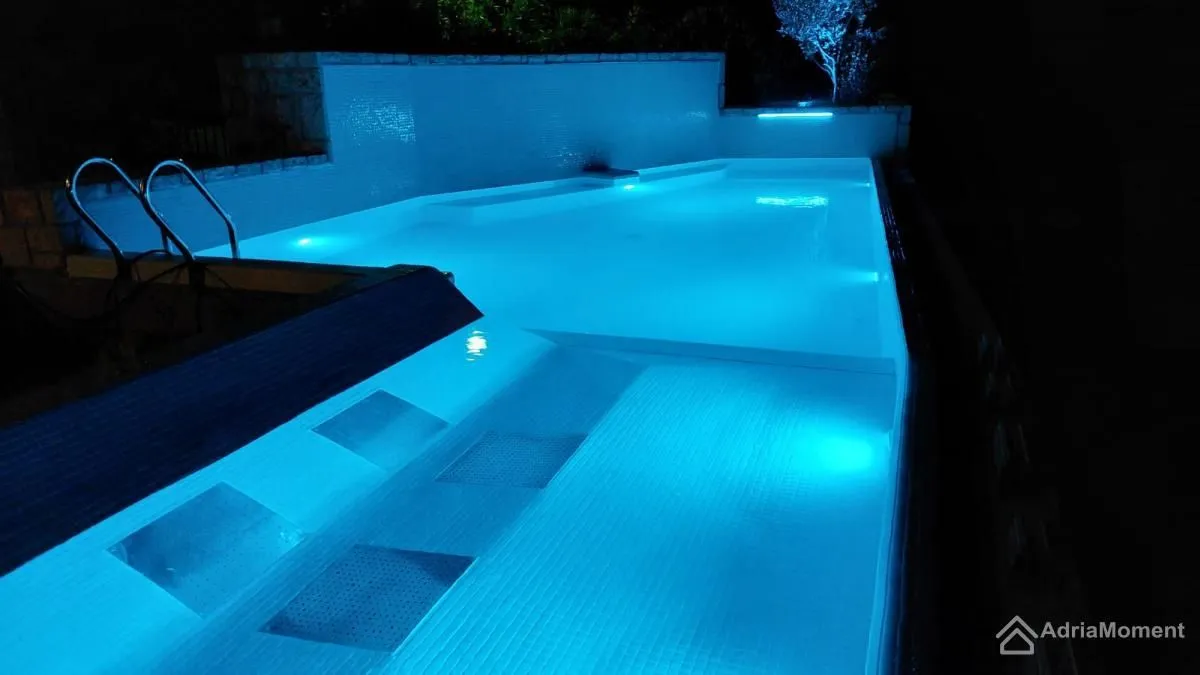 Sale, house, 116m², Reževići, Budva