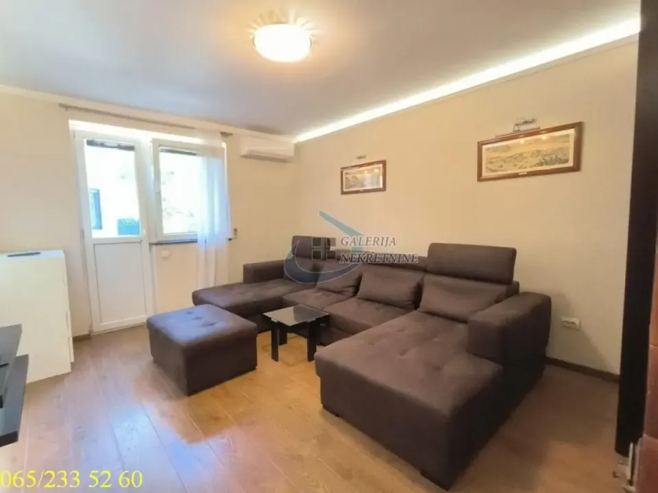 Prodaja, trosoban stan, 65m², Stari Grad, Beograd