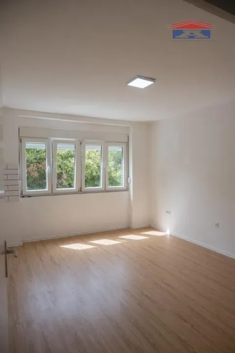 Prodaja, jednosoban stan, 33m², Vrbas, Novi Sad