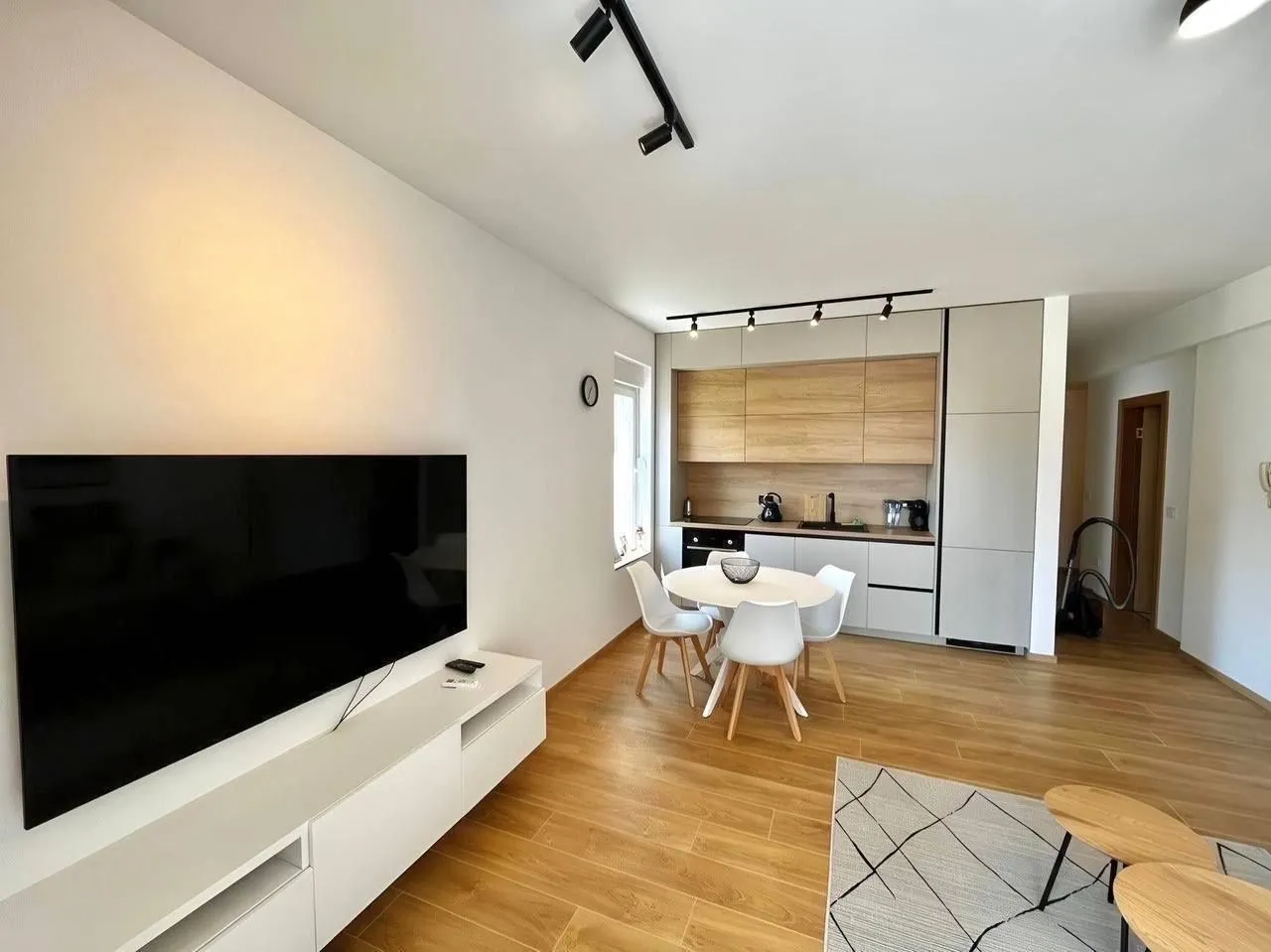 Sale, one bedroom apartment, 53m², Podmaine, Budva