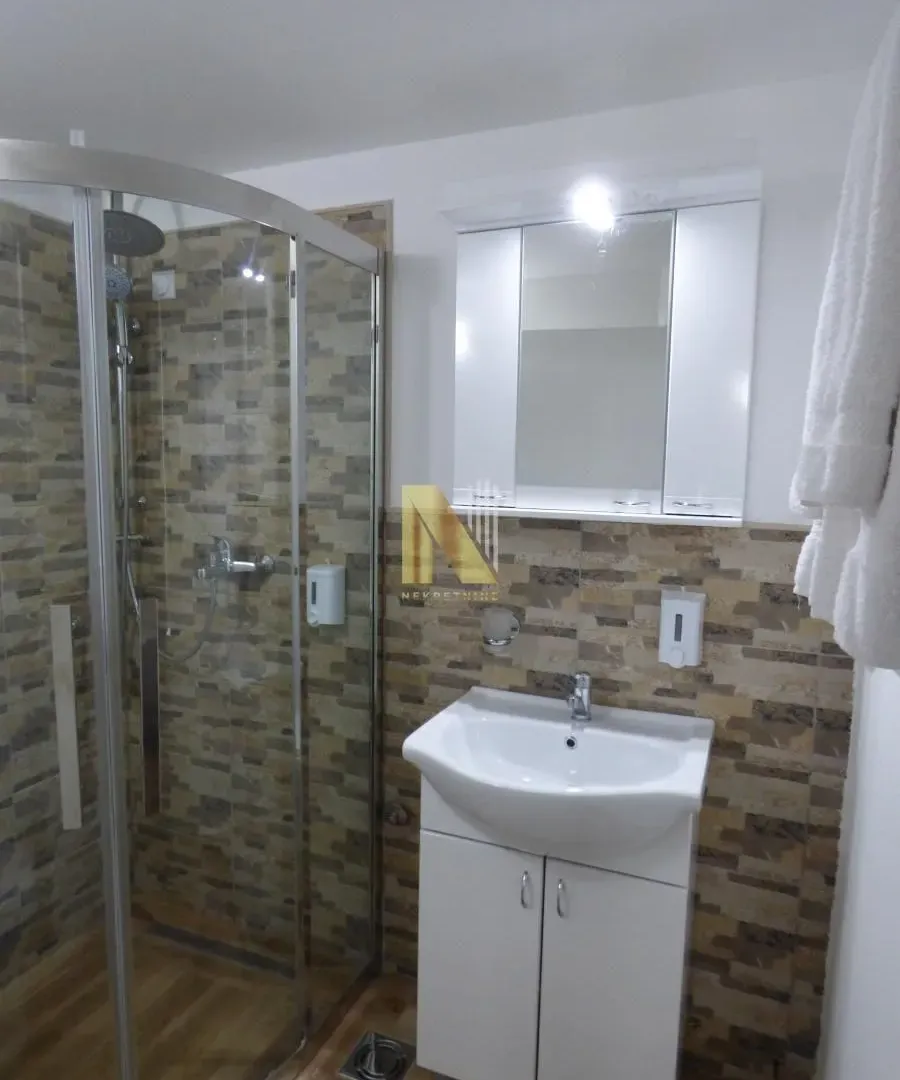 Sale, hospitality venue, 2064m², Centar, Vršac