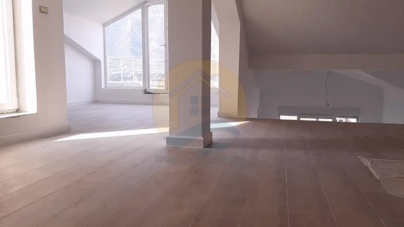 Sale, two bedroom apartment, 108m², Dobrota, Kotor