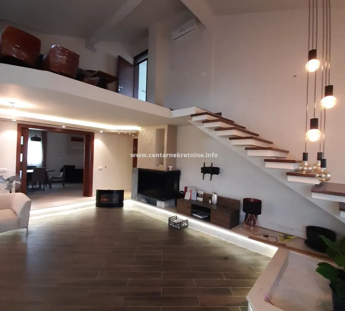 Prodaja, kuća, 420m², Grlić, Danilovgrad