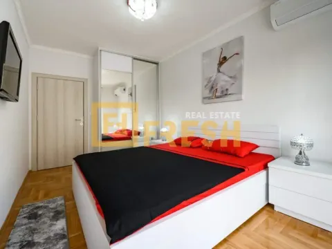 Rent, two bedroom apartment, 65m², Stari Aerodrom, Podgorica - image 10