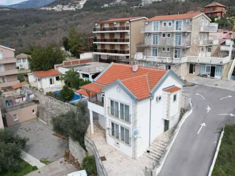 Sale, house, 370m², Sveti Stefan, Budva - image 7