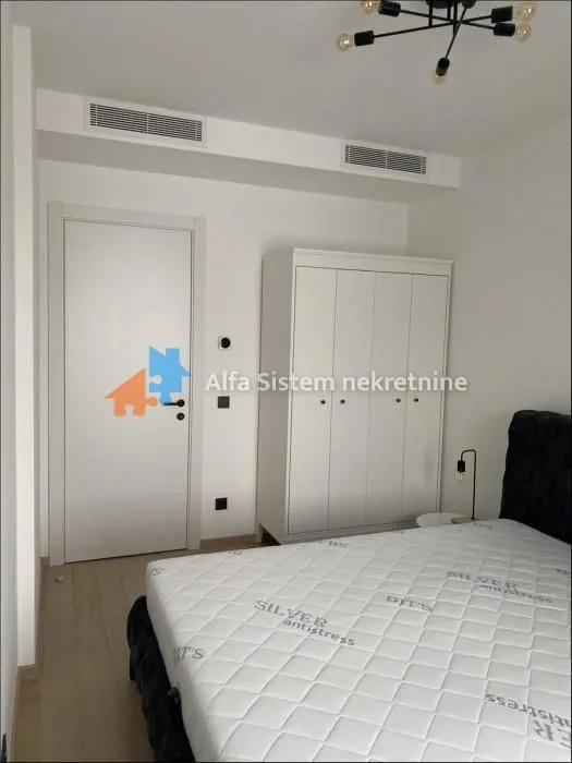 Rent, three bedroom apartment, 70m², Stari Grad, Beograd