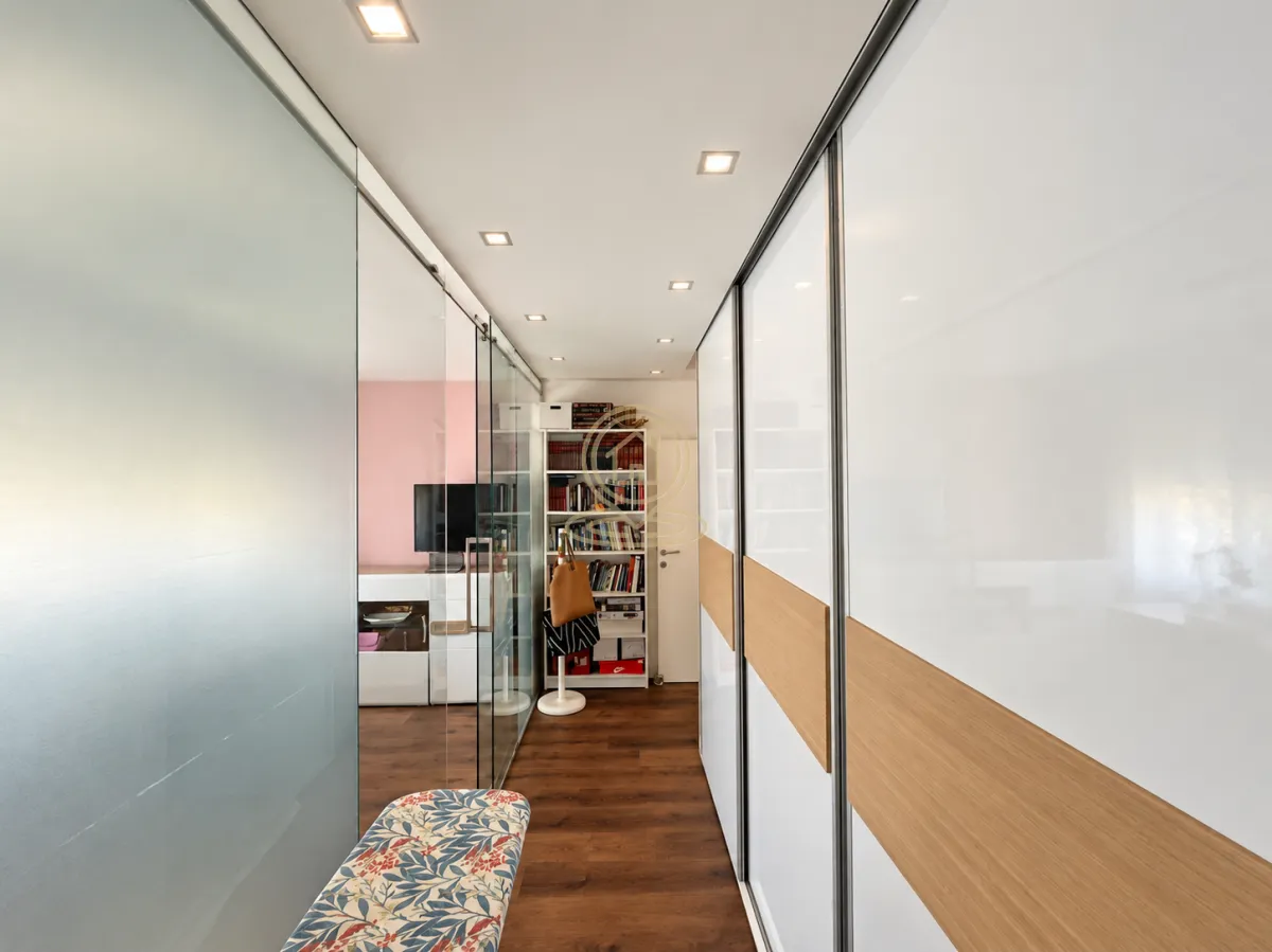 Prodaja, trosoban stan, 71m², Grbavica, Novi Sad Sve Podlokacije