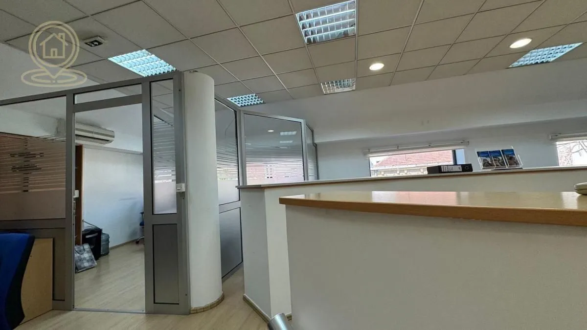 Rent, office space, 202m², Centar, Kragujevac